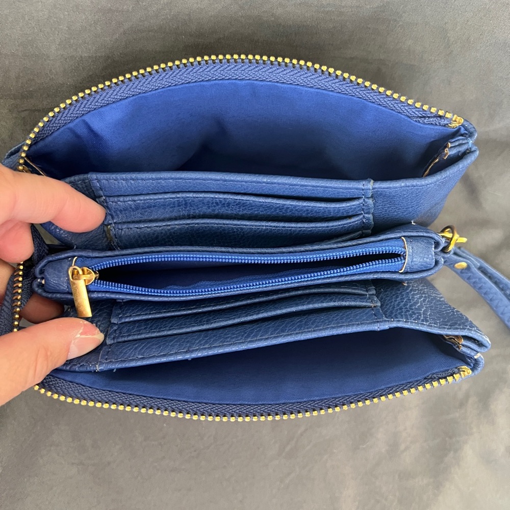 Royal Blue Wristlet~Tri~Fold-3 Compartments w/CC Slots~Detachable Strap